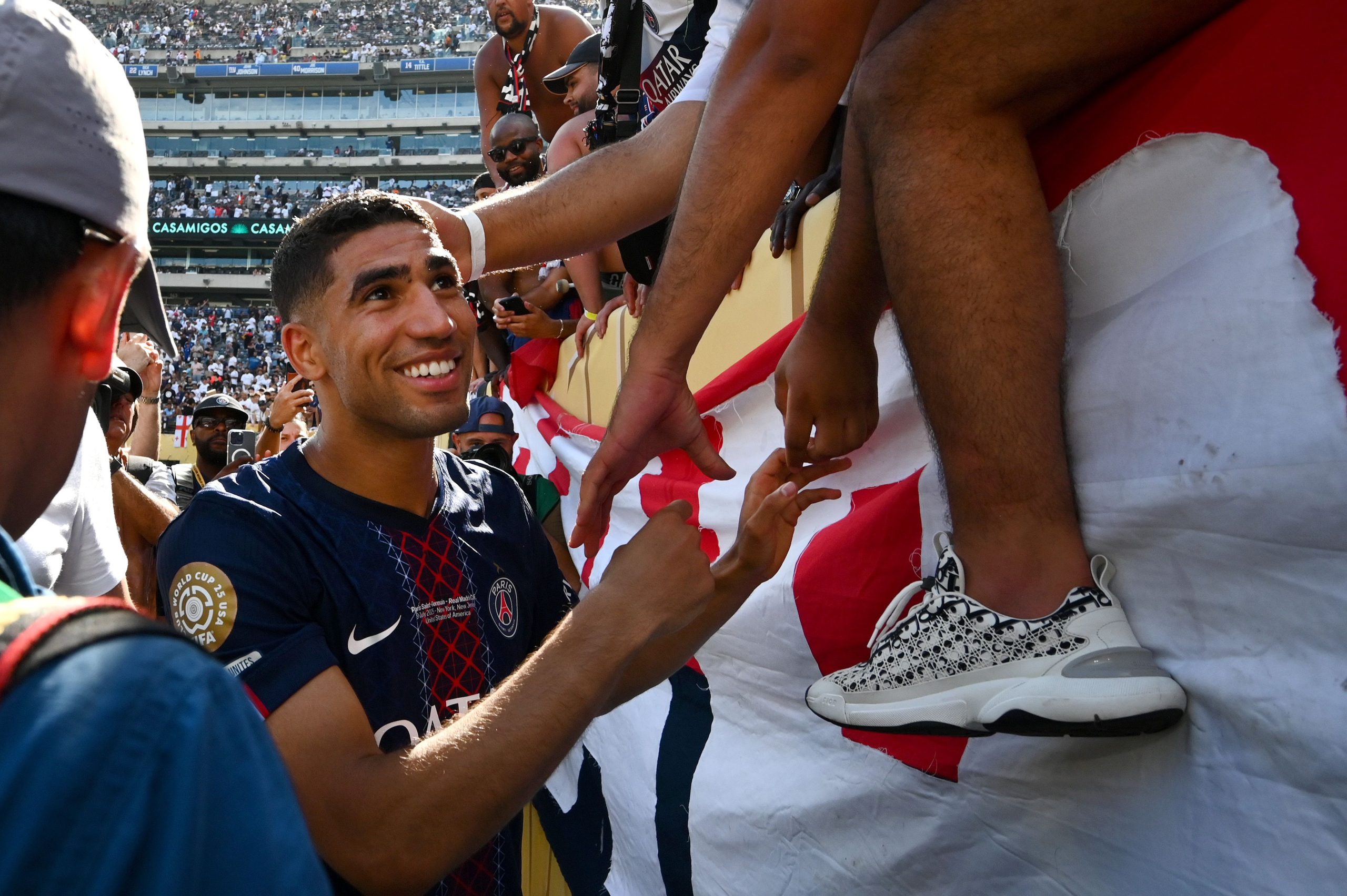 Hakimi prétend au Ballon d'Or face à Dembélé : analyse et soutien de Domenech