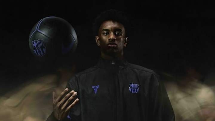 Alejandro Balde en veste Nike x FC Barcelone x Kobe Bryant