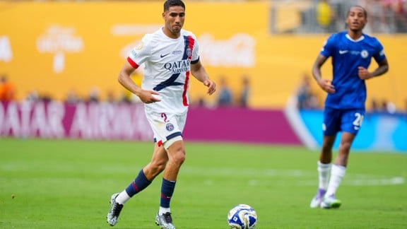Achraf Hakimi lors de la reprise d'entraînement du PSG
