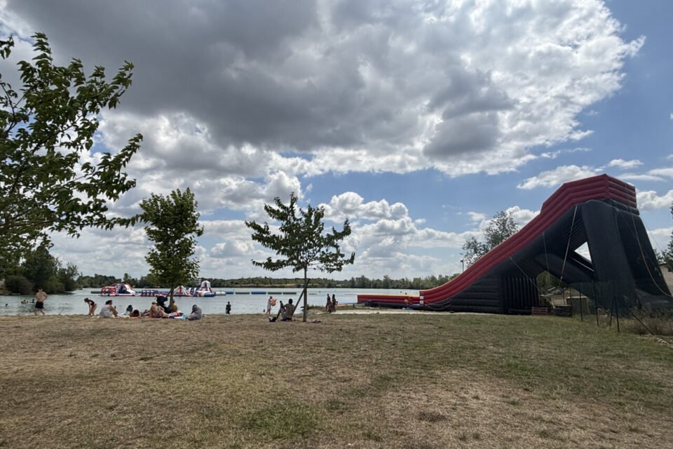 Toboggan géant de Muret Plage et parcours ninja water