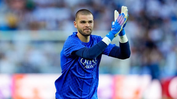 Lucas Chevalier lors de la Supercoupe d'Europe face à Tottenham