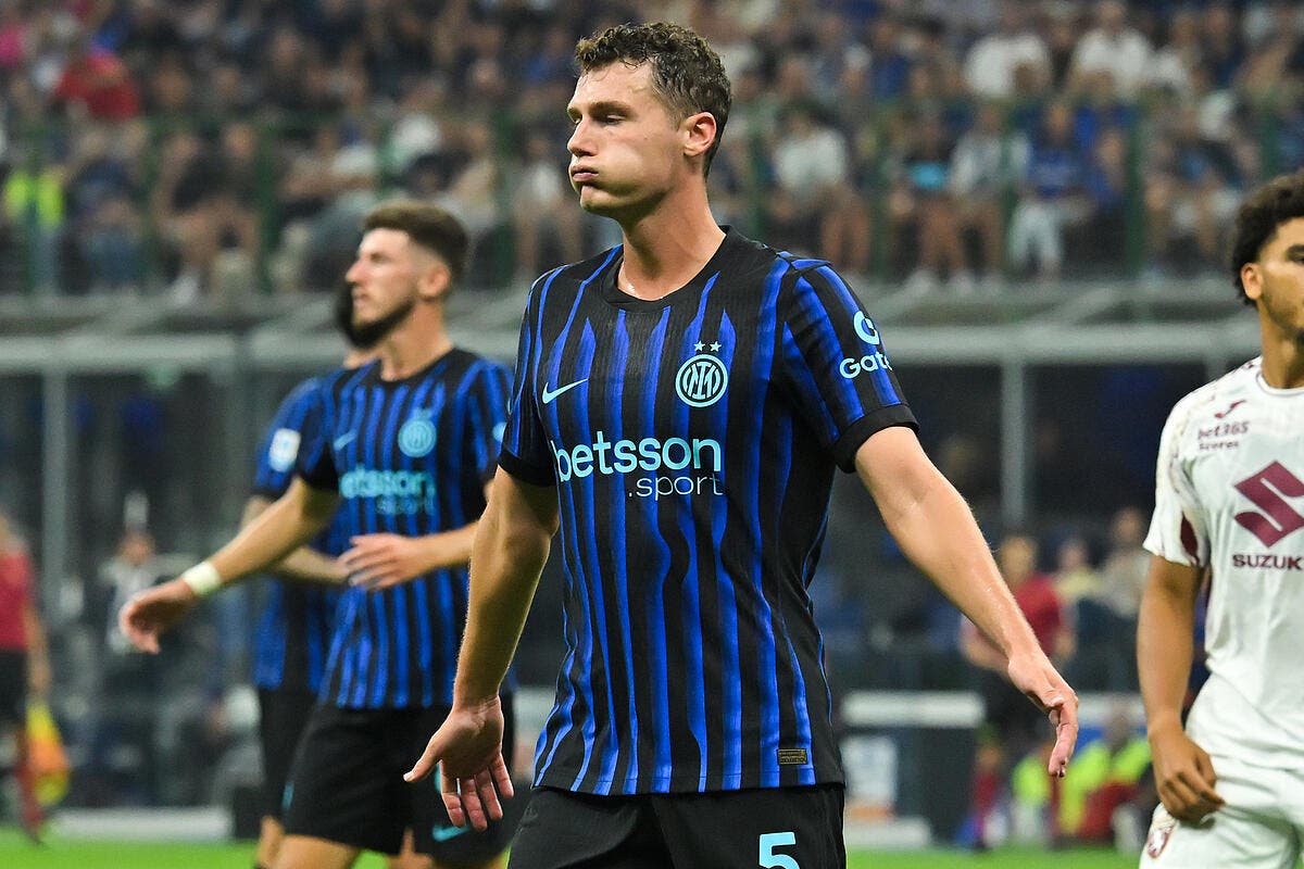 L'OM vise Benjamin Pavard pour renforcer sa défense en France