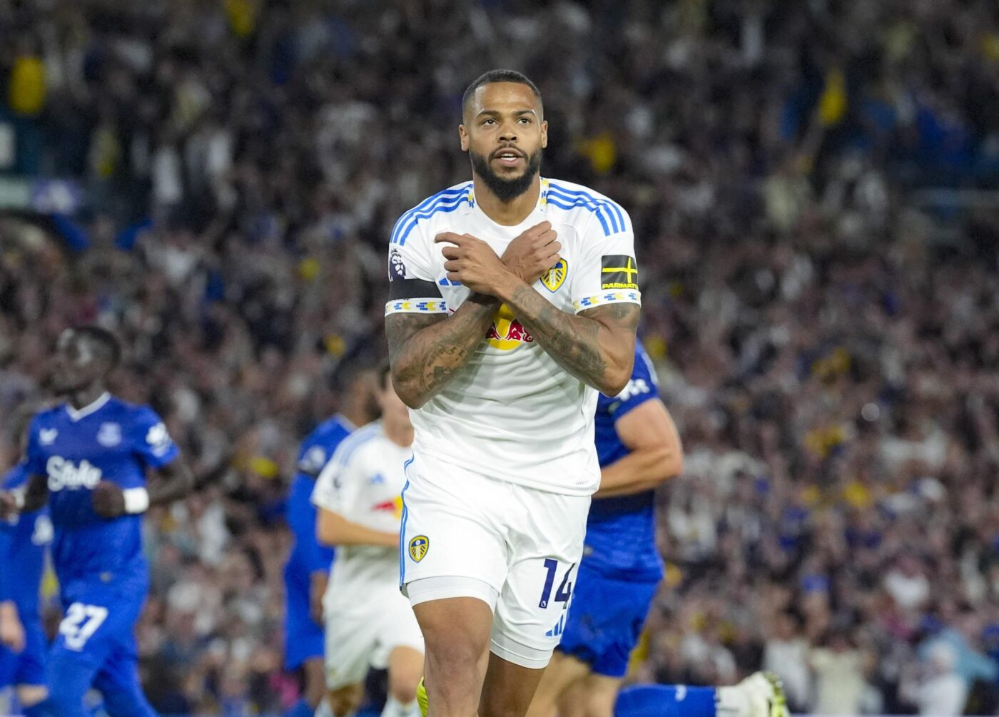 Leeds retrouve la Premier League avec une victoire face à Everton