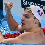 Léon Marchand remporte une médaille d'or historique aux Mondiaux de Singapour