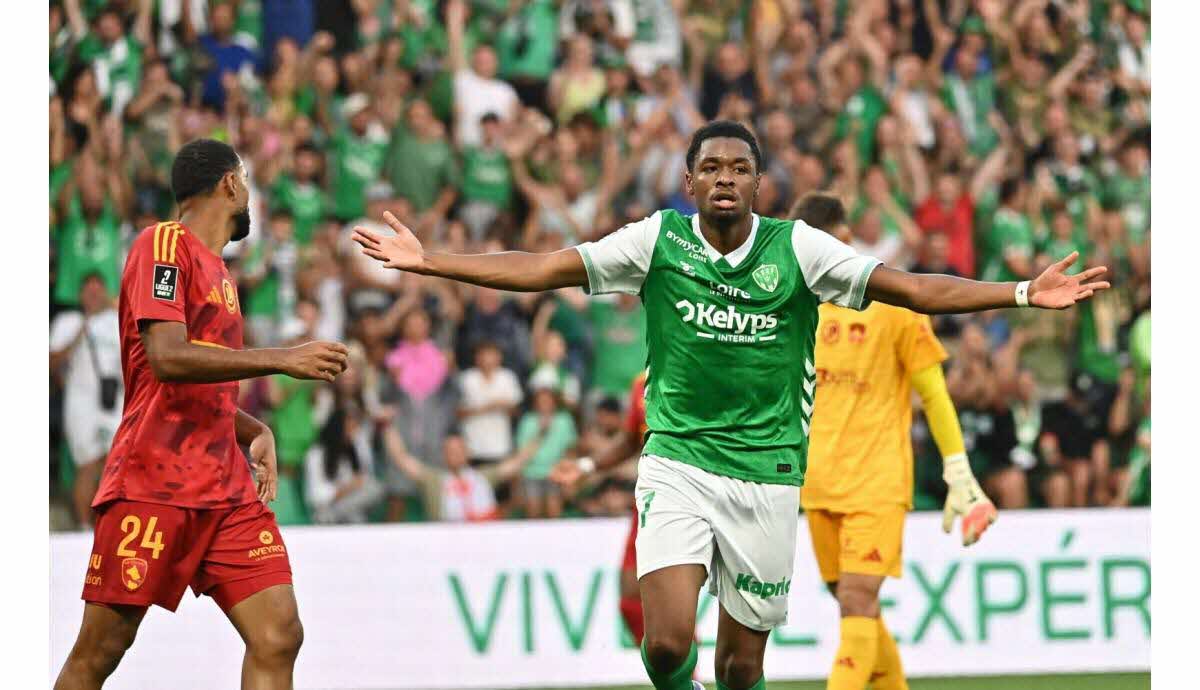 Ligue 2 : L'ASSE domine Rodez avec un potentiel offensif prometteur