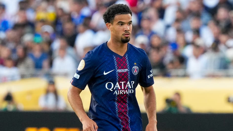 Warren Zaïre-Emery, jeune talent du PSG, sur le podium mondial