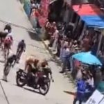 Accident lors du Tour du Venezuela : collision d'une moto de police avec des cyclistes