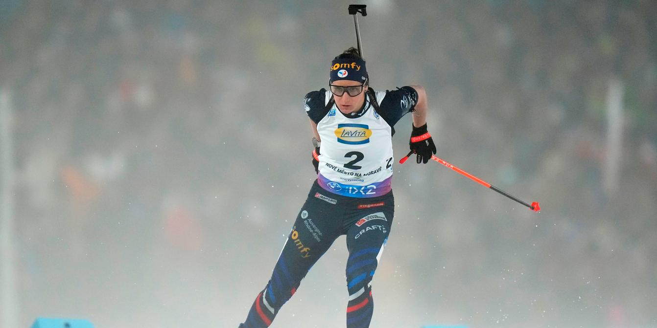 Julia Simon devant le tribunal pour vol et escroquerie : l’affaire qui secoue le biathlon français