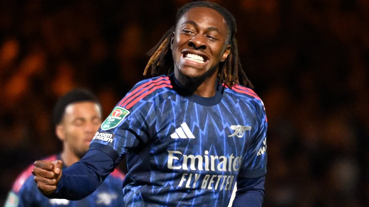 Eze revendique le rôle de numéro 10 lors de la victoire d'Arsenal à Port Vale