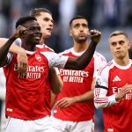 Arsenal crée la surprise en battant Newcastle et se rapproche du leader Liverpool