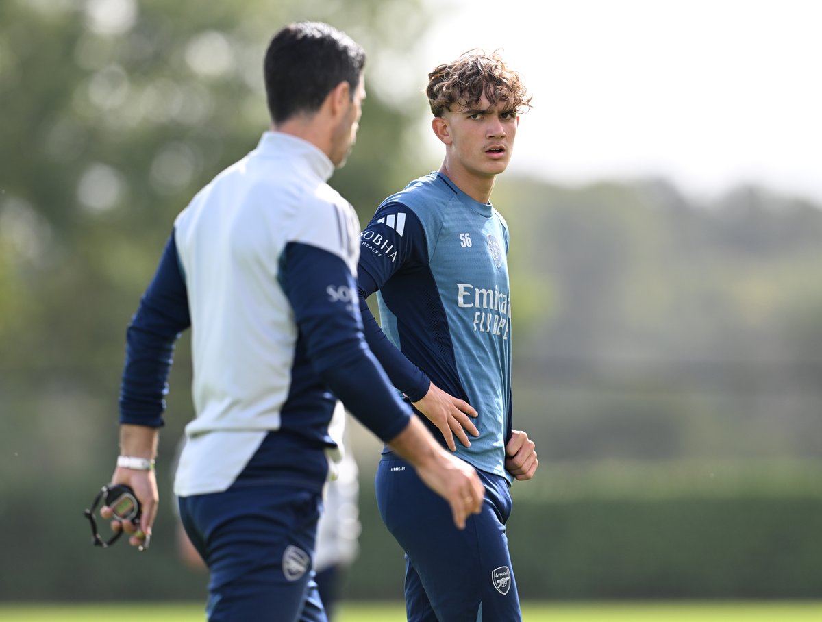 Mikel Arteta encourage Max Dowman à suivre l'exemple de Bukayo Saka