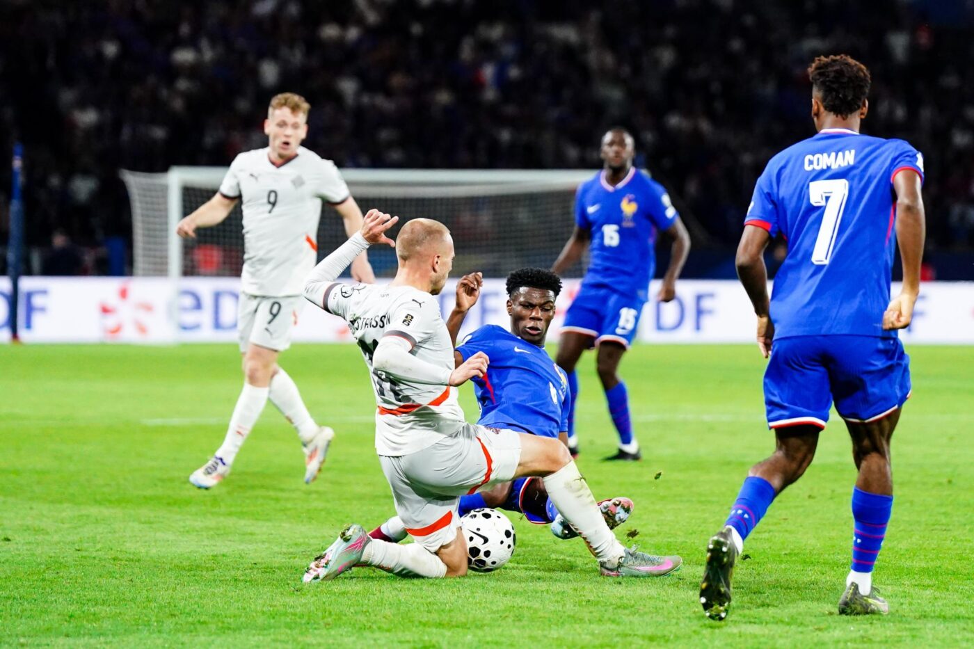 Aurélien Tchouaméni rejoint Zidane au palmarès des cartons rouges