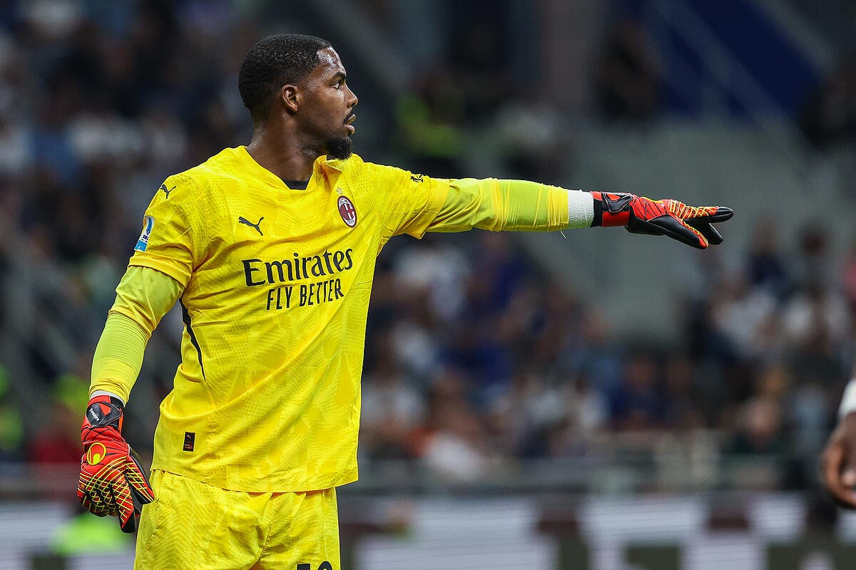 Chelsea veut toujours recruter Mike Maignan, avenir incertain