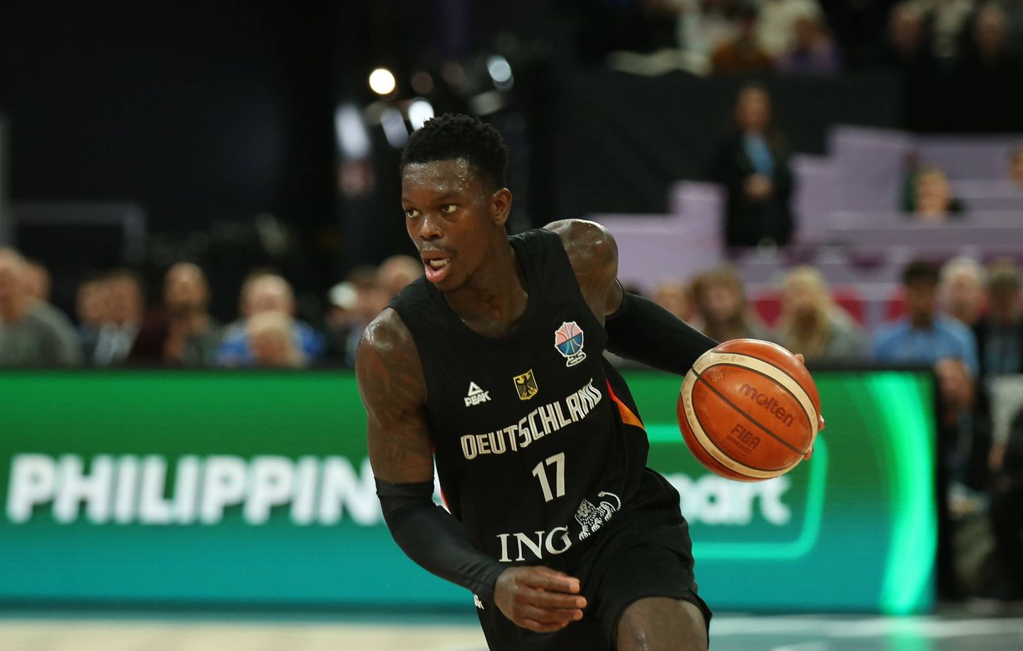 Eurobasket 2025 : Identifié et banni pour cris racistes contre Schröder