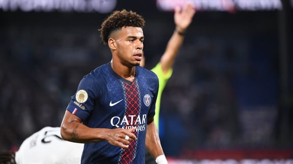 Désiré Doué en action lors des JO 2024