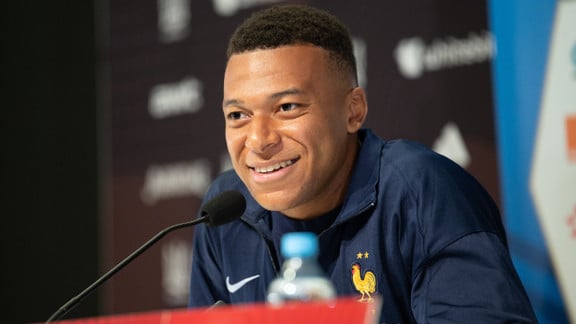 Kylian Mbappé lors d'un rassemblement de l'équipe de France
