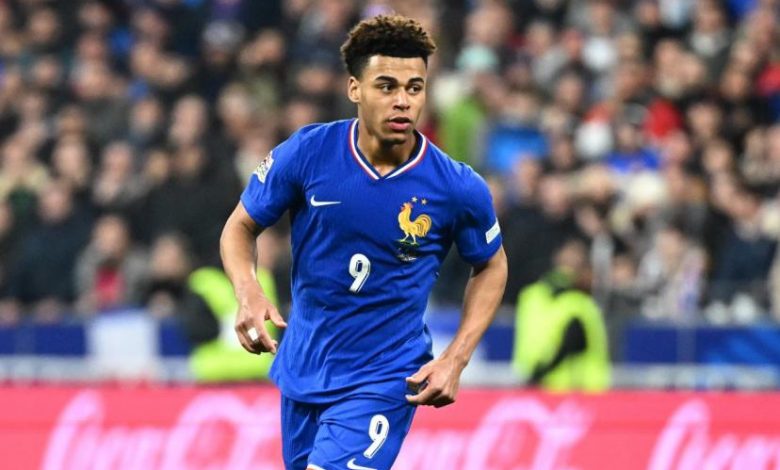 Désiré Doué sur le banc lors du match France-Ukraine