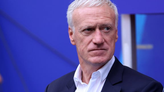 Didier Deschamps sur le banc du PSG et discussion avec Nagui