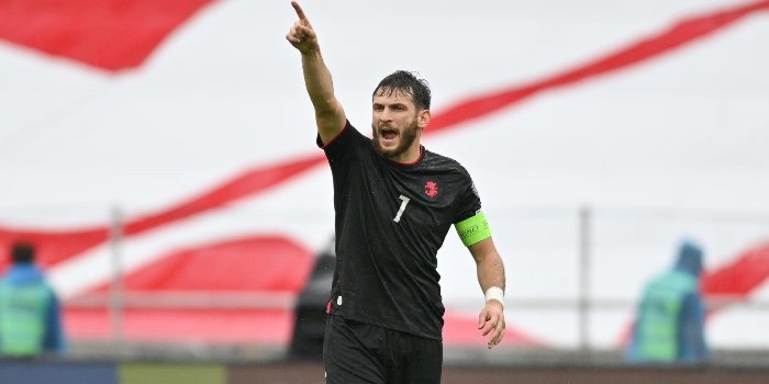 Kvaratskhelia avec la Géorgie lors de la rencontre contre la Bulgarie