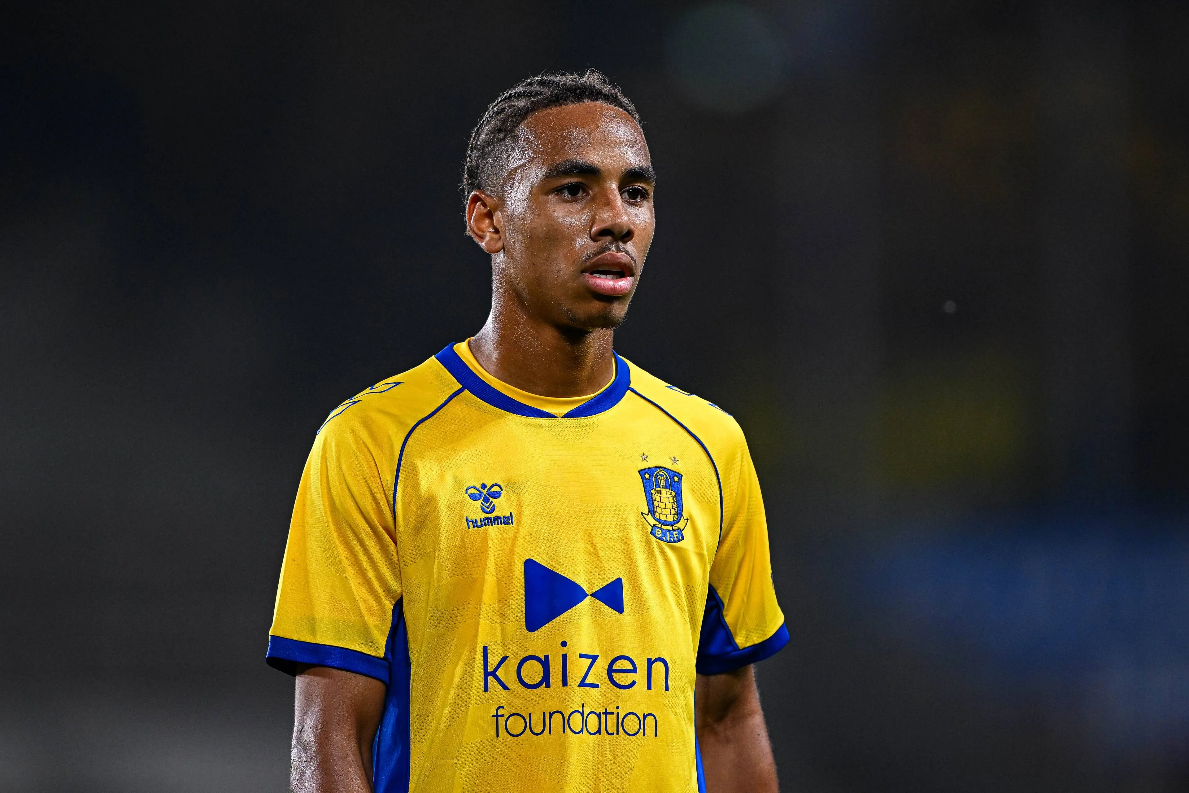 Noah Nartey lors du match Strasbourg - Brøndby en Conference League