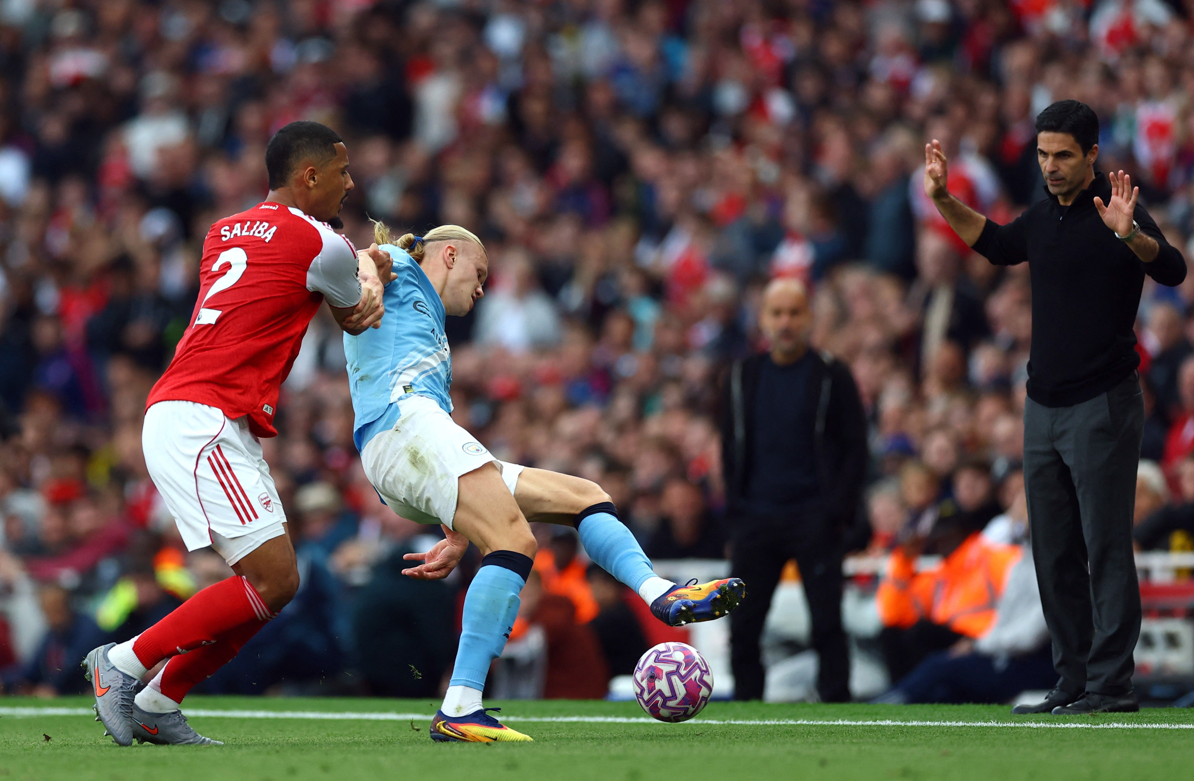 Arteta observe le duel Arsenal - City