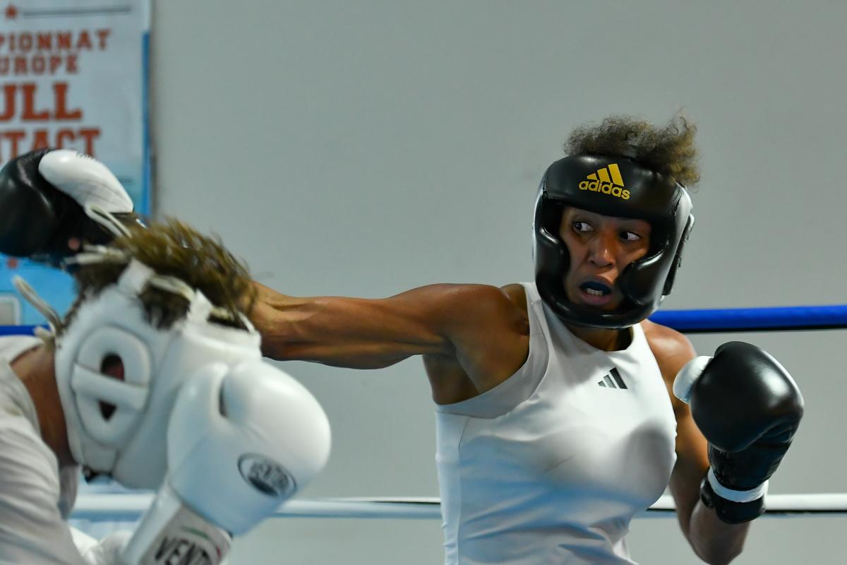 Estelle Mossely pendant l’entraînement à Royan