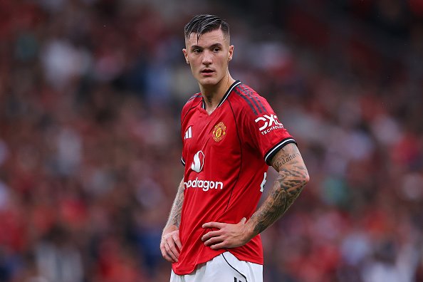 Manchester United v Burnley - Premier League