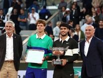 Andre Agassi lors de la remise des trophées de Roland-Garros 2025.