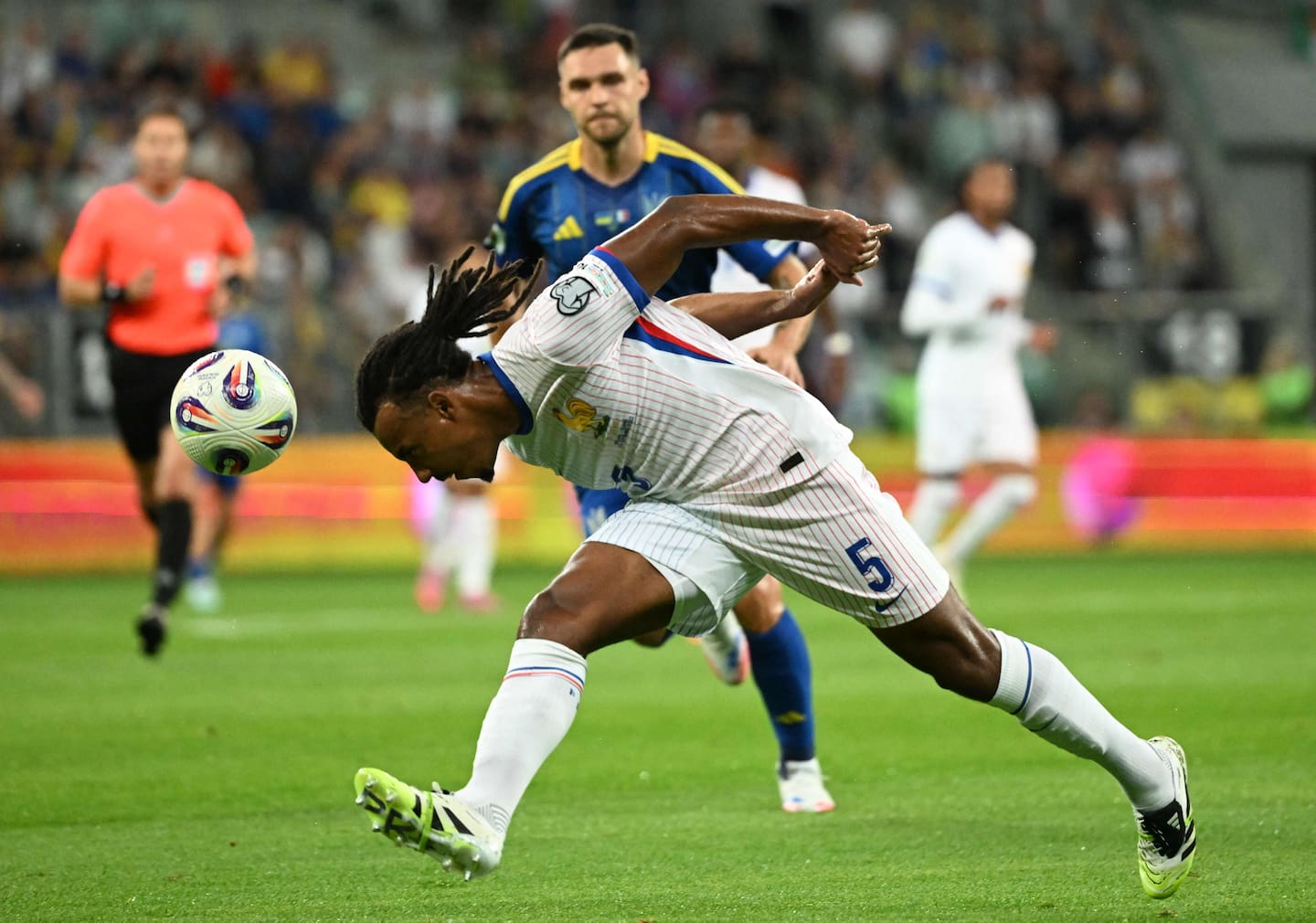 Les Bleus dominent l'Ukraine pour leur entrée dans la Coupe du Monde 2026