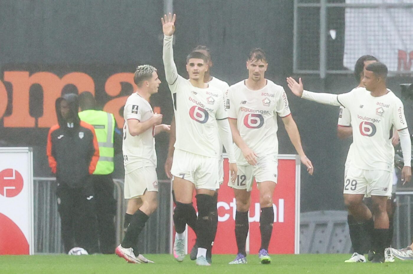 Lille écrase Lorient 7-1 en Ligue 1 : performance impressionnante