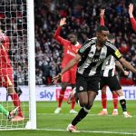 Liverpool réalise le transfert record d'Alexander Isak en Premier League