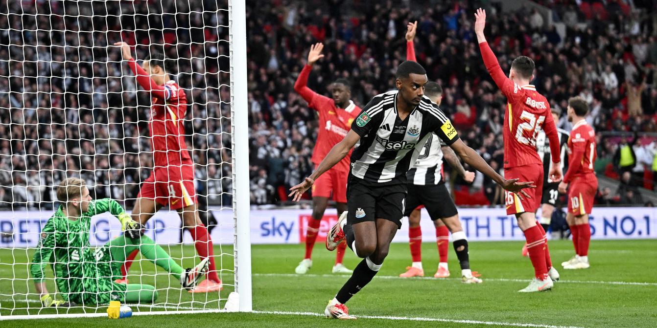 Liverpool réalise le transfert record d'Alexander Isak en Premier League