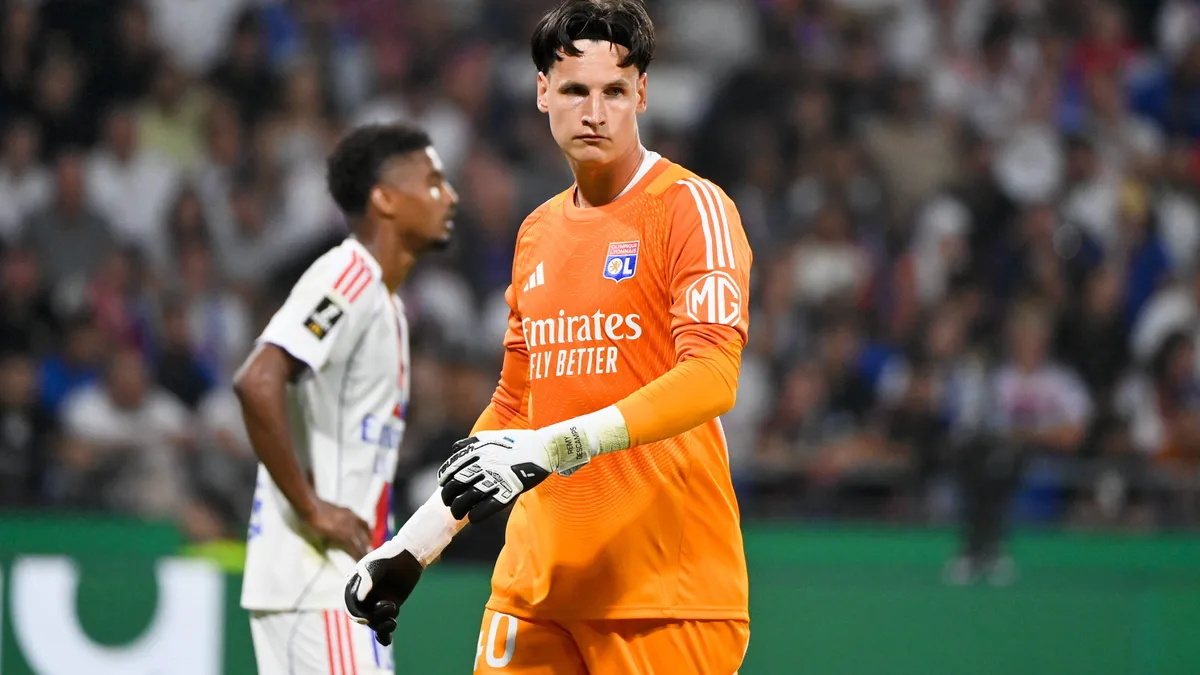 OL : Greif ou Descamps, qui sera titulaire face à Rennes ?