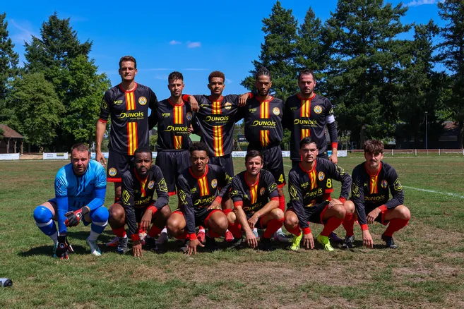 Reprise de la D1 de football dans le Loiret : favoris, promus et enjeux