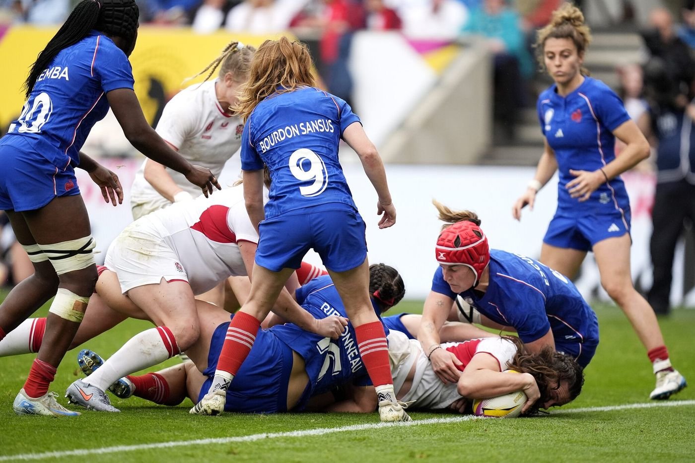 Rugby : défaite des Bleues en demi-finales du Mondial face à l'Angleterre