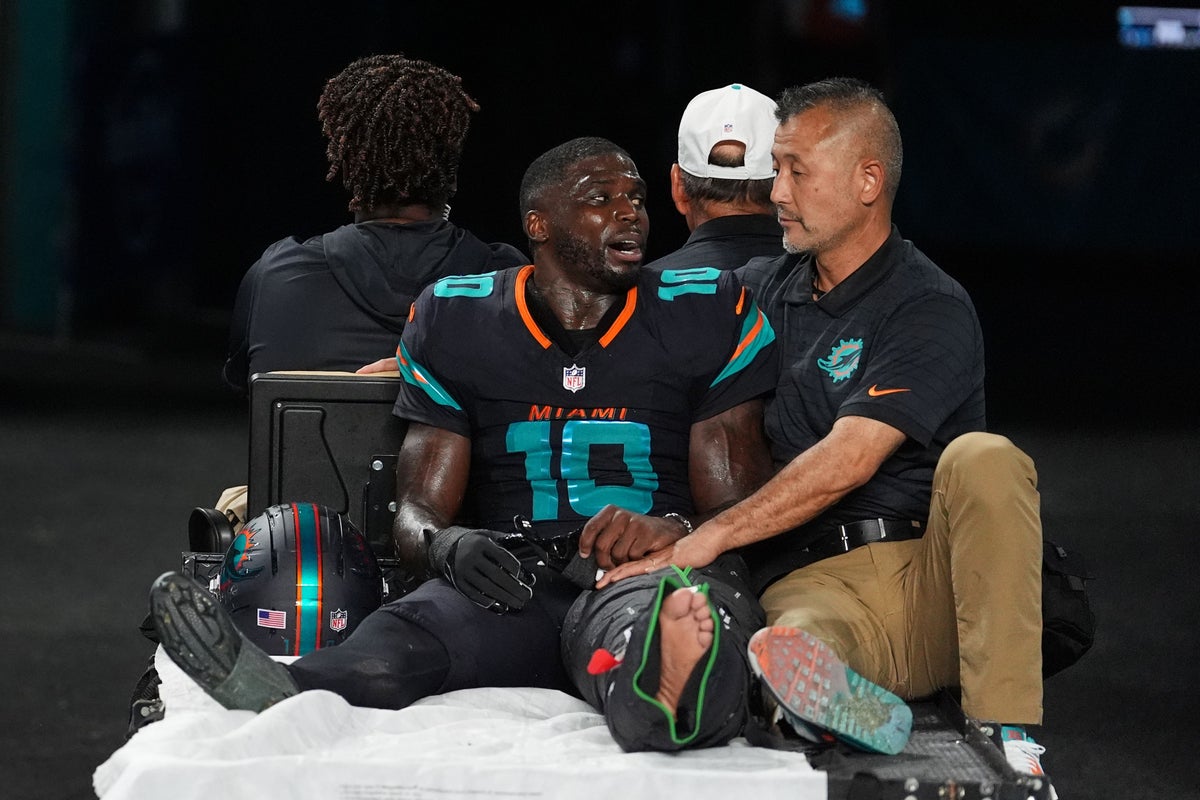 Miami Dolphins battent les New York Jets 27-21 avec une blessure de Tyreek Hill
