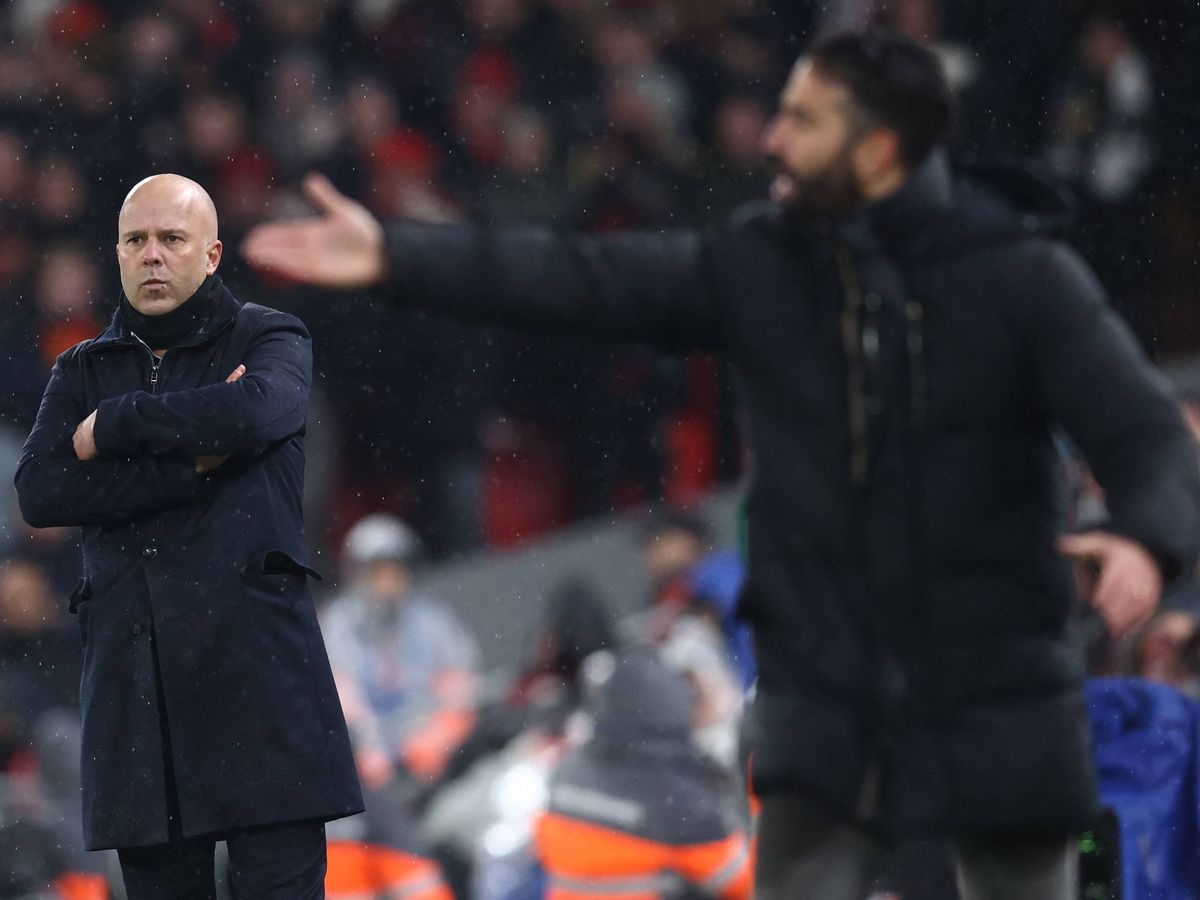 Manchester United et Liverpool : enjeux de transferts et stratégies