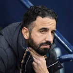 Manchester United : un entraîneur espagnol en remplacement de Ruben Amorim ?