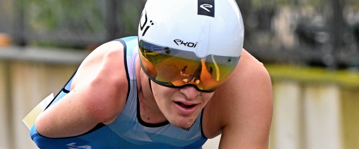Triathlon sur le Lévézou : victoire du paratriathlète Antoine Lamarche-Poulain