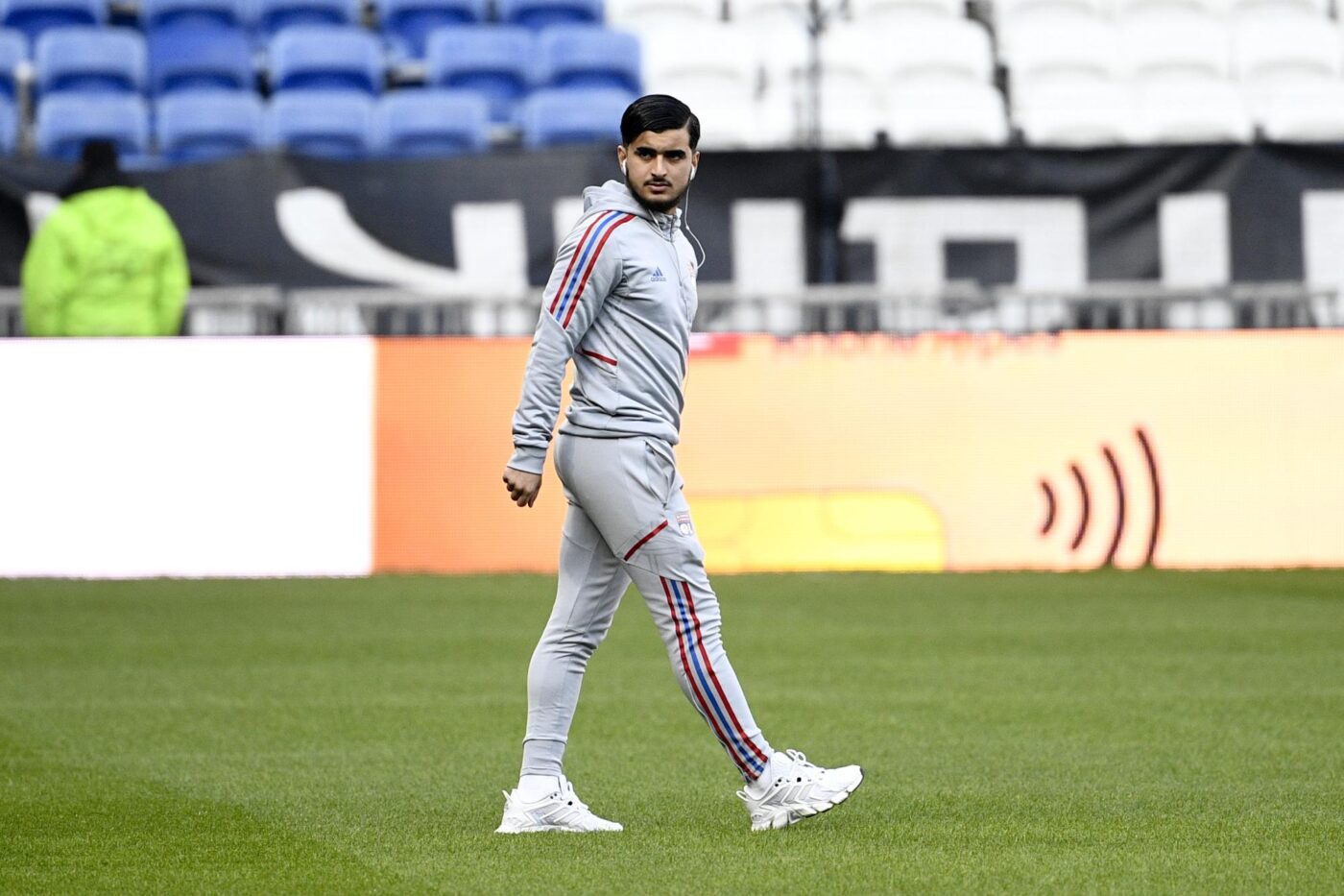 Une distribution scolaire à Orange annulée en raison de soupçons liés à la criminalité