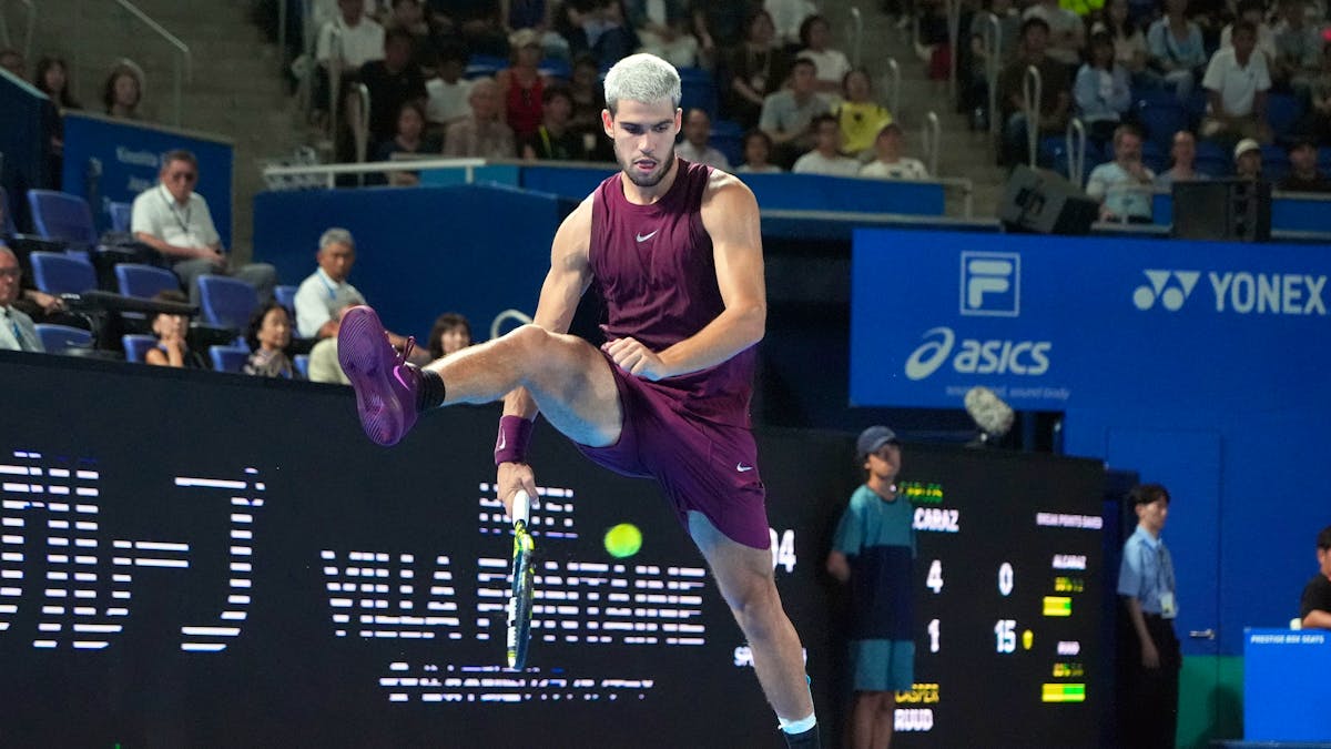 Alcaraz remporte Tokyo 2025: 8e titre de la saison et forfait pour Shanghai