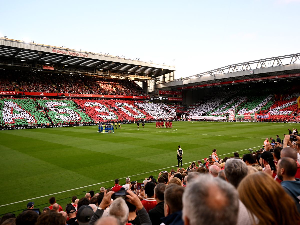 Alerte policière avant Manchester United vs Liverpool : comportements à risques