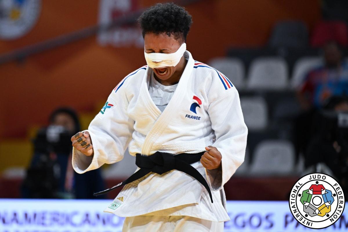Amandine Buchard médaillée d'argent au Grand Prix de Lima (-57 kg)