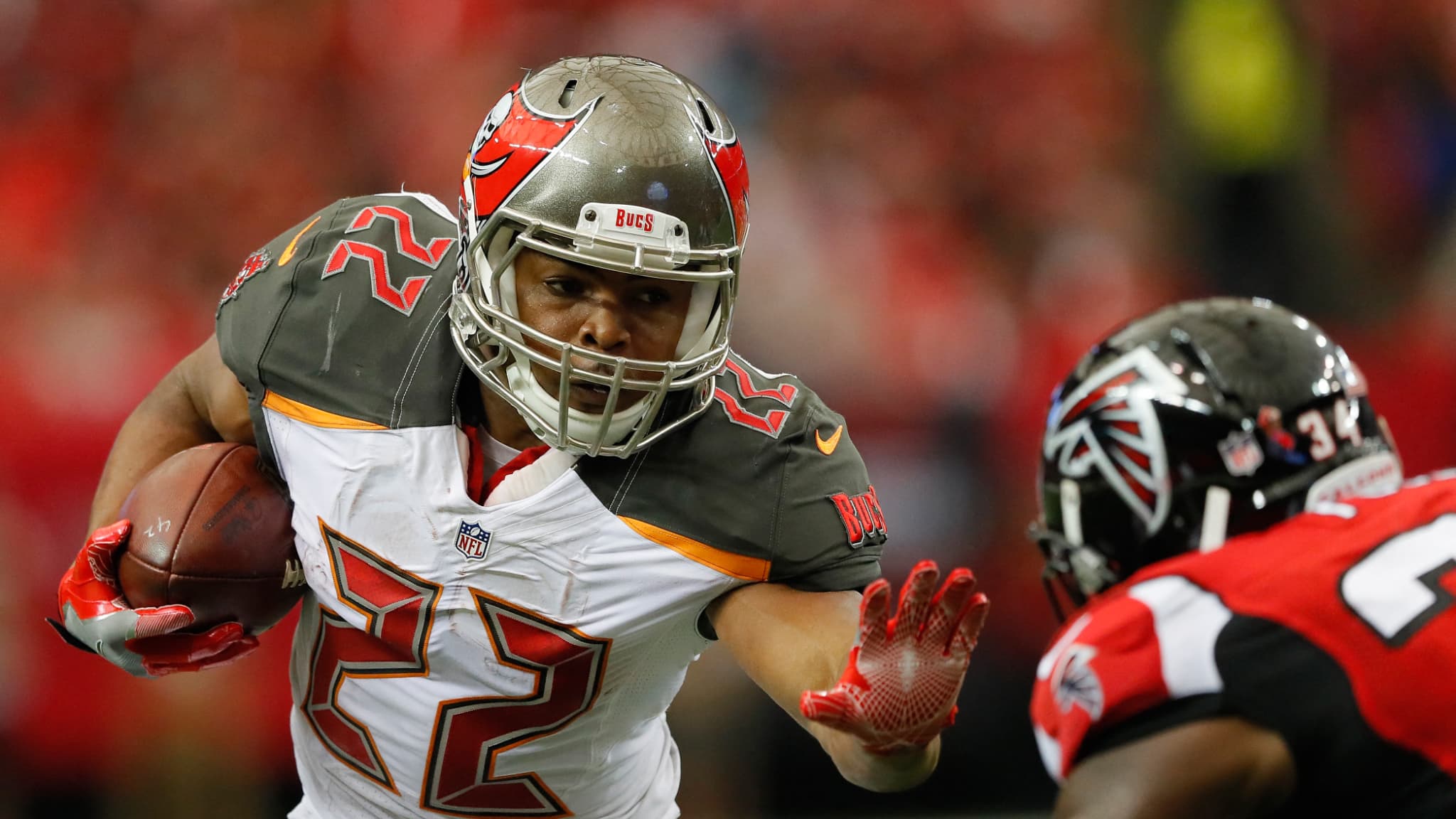 Ancien joueur NFL Doug Martin décède à 36 ans après arrestation lors d'un cambriolage