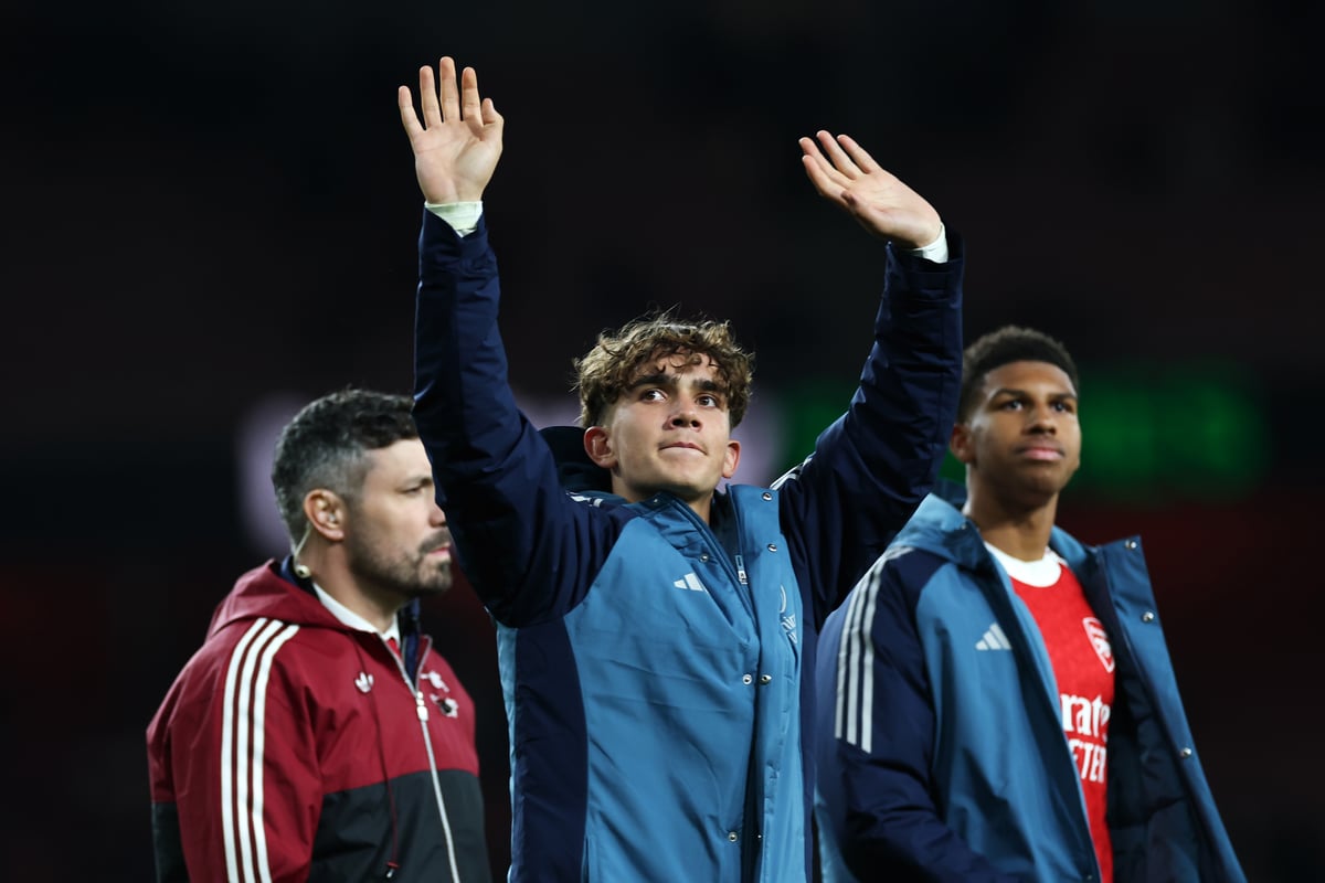 Arsenal brille en Coupe avec la jeunesse, dont Dowman et Nwaneri