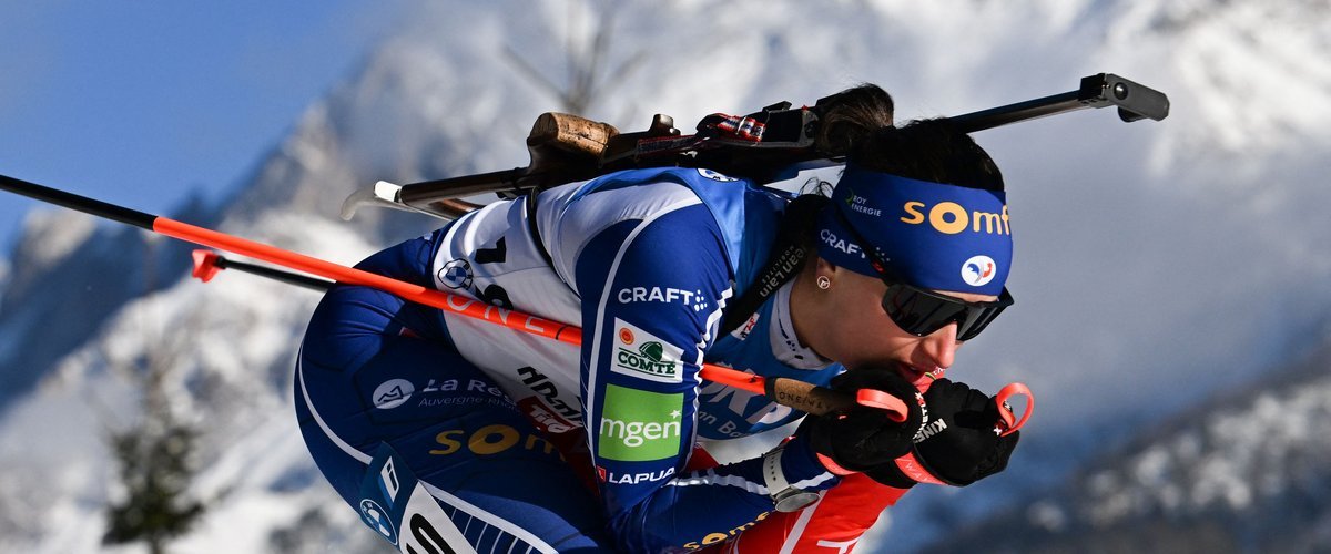 Biathlon : Julia Simon visée par des accusations de fraude et vol