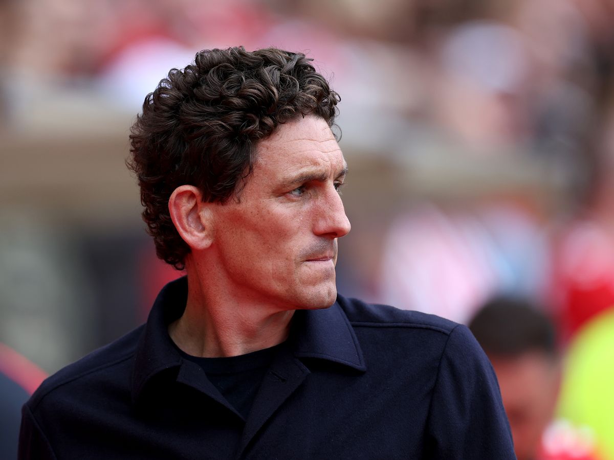 Brentford vise un défenseur allemand de Dortmund lors du mercato hivernal