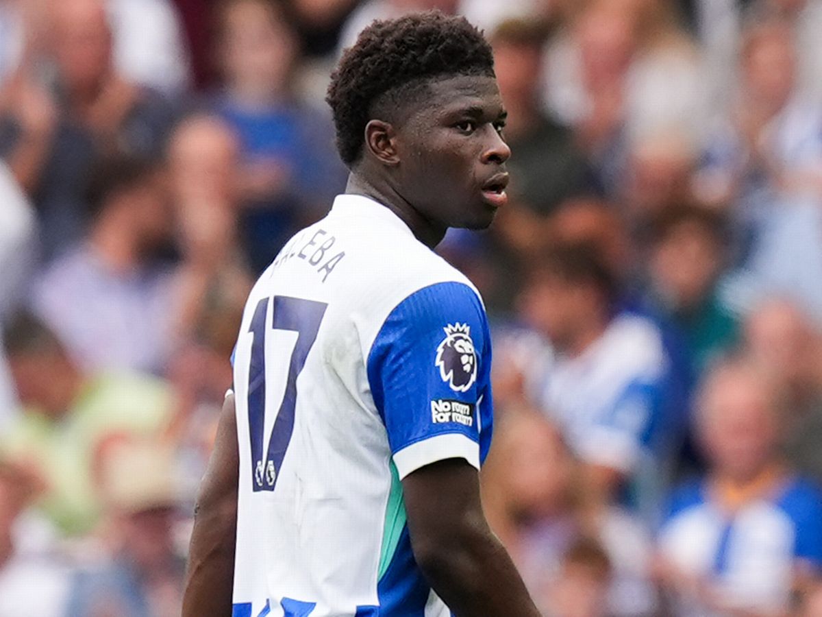 Carlos Baleba prêt à affronter Manchester United à Old Trafford