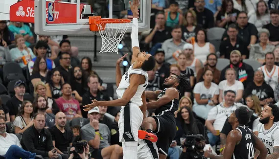 Début de saison unique pour Victor Wembanyama avec les Spurs