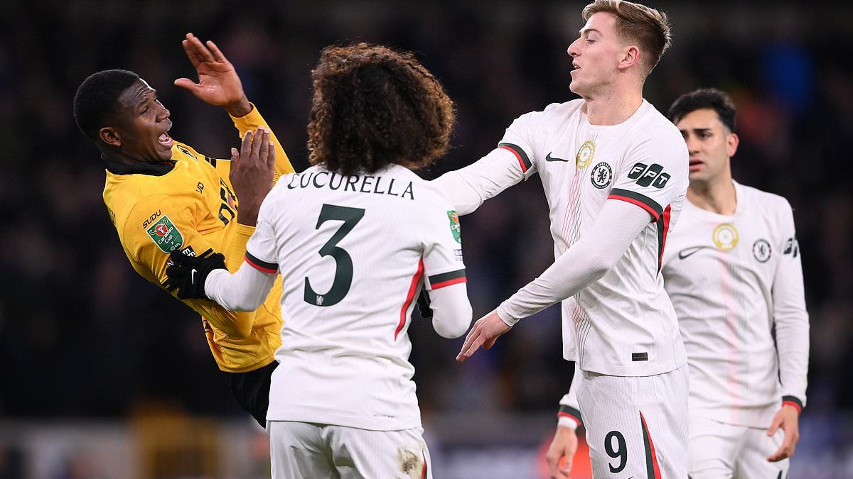 Enzo Maresca critique la discipline de Chelsea après six cartons rouges en neuf matchs